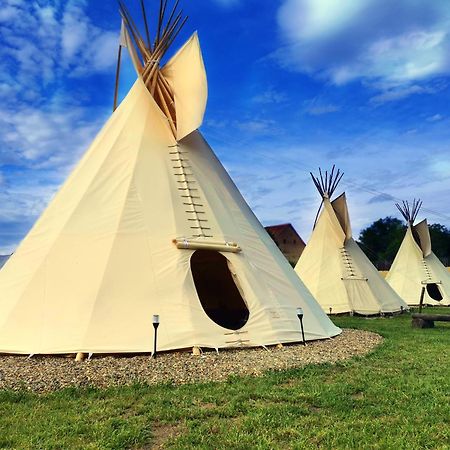 فندق Teepee Camp Lounky Chodouny المظهر الخارجي الصورة