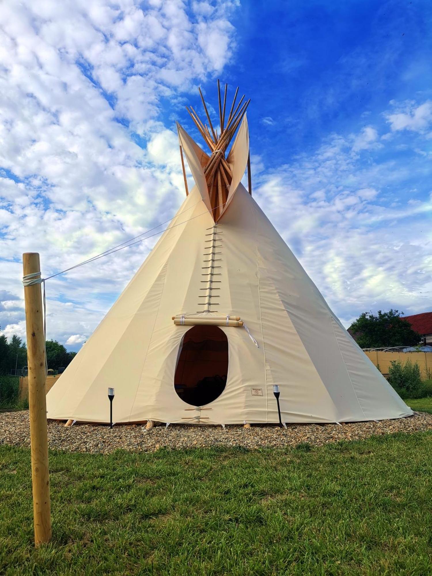فندق Teepee Camp Lounky Chodouny المظهر الخارجي الصورة